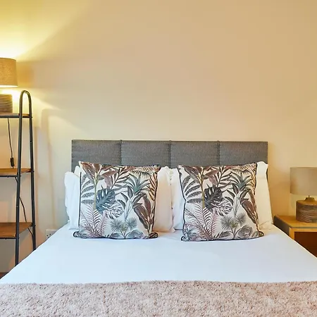 Host & - Watch House Holiday home *